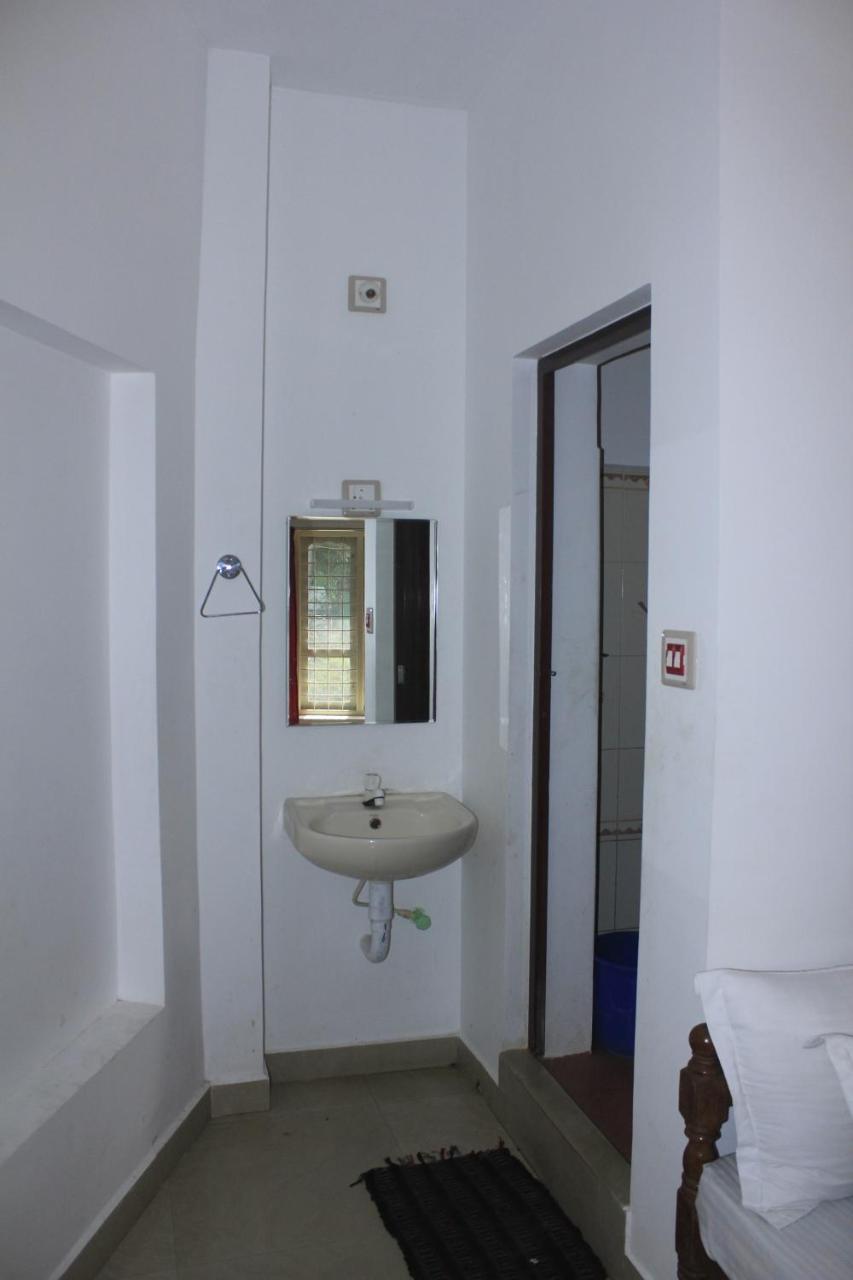 Marayoor Holidays Annex Paradise Valley Inn Maraiyur ภายนอก รูปภาพ