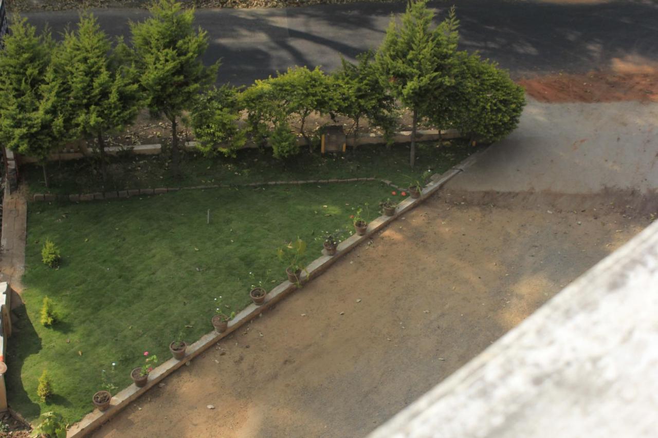 Marayoor Holidays Annex Paradise Valley Inn Maraiyur ภายนอก รูปภาพ