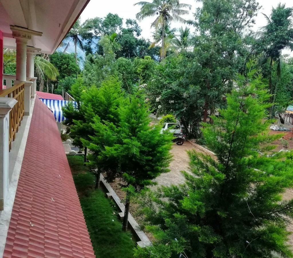 Marayoor Holidays Annex Paradise Valley Inn Maraiyur ภายนอก รูปภาพ