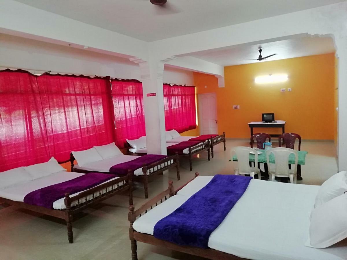 Marayoor Holidays Annex Paradise Valley Inn Maraiyur ภายนอก รูปภาพ